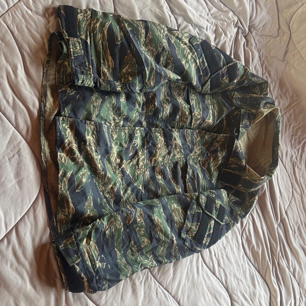 Kurmaz gear custom Men's tiger stripe Military Field top